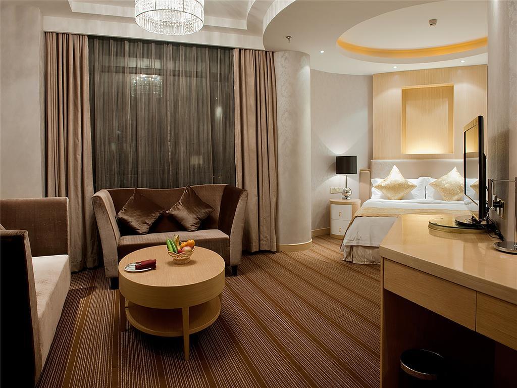 Laiyang Golden Mountain International Hotel מראה חיצוני תמונה